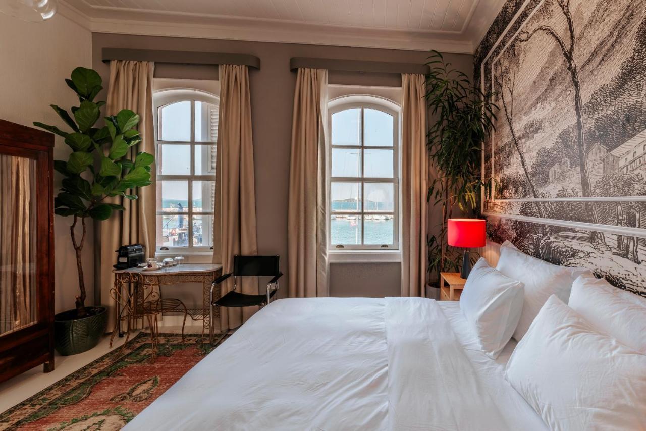 Guemruek Urla Hotell Exteriör bild